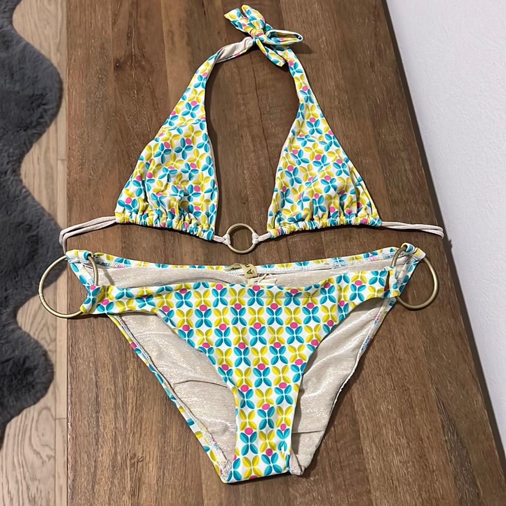 Vitamin A Swimsuit. Size 6. Gently used. Geometric PAttern. Halter style.